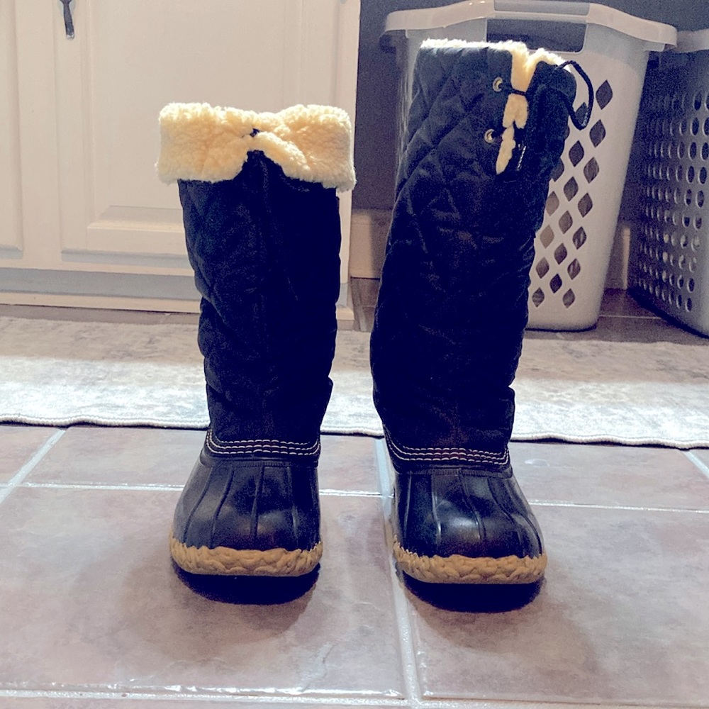 LL Bean Sherpa Lined Snow Boots